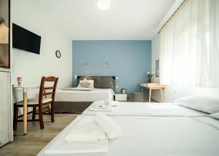 Lägenhet Seaside In Nea Peramos, Sleeps 4